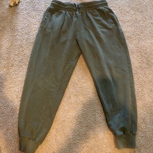 Pants - HM JOGGERS L Pants - HM JOGGERS L